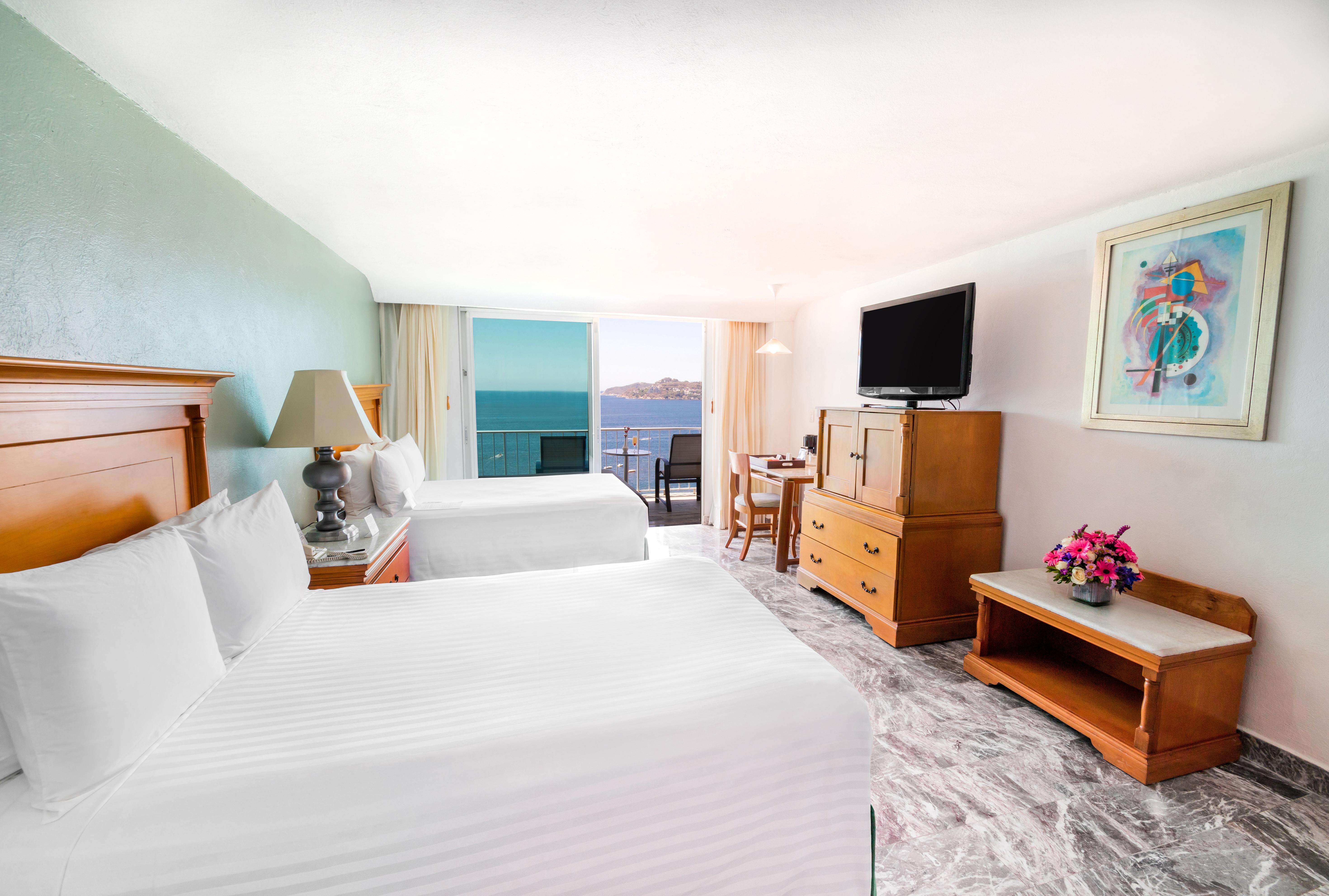 فندق إمبوريو أكابولكو المظهر الخارجي الصورة A guest room at the Hilton San Diego Bayfront
