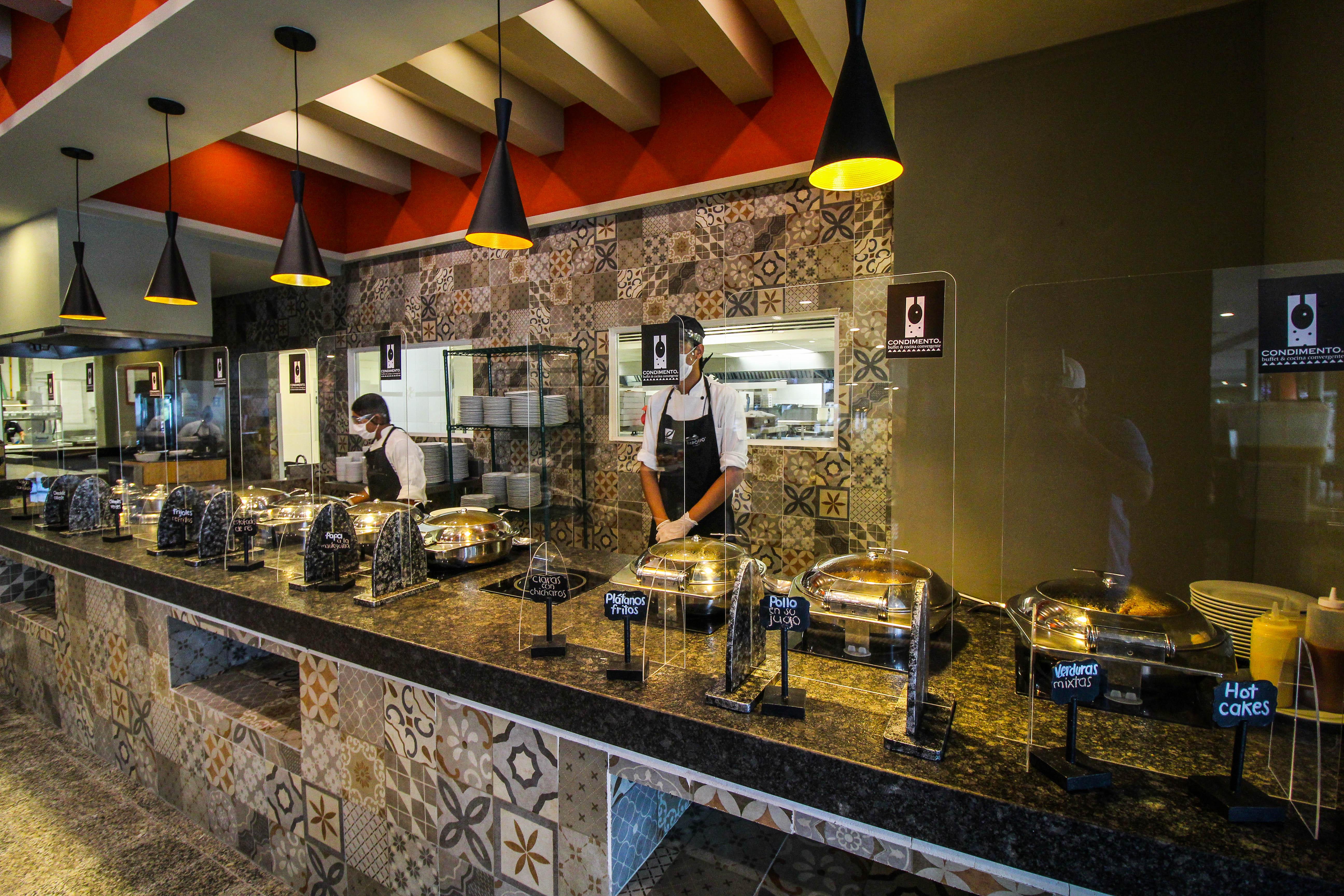 فندق إمبوريو أكابولكو المظهر الخارجي الصورة A buffet at a hotel