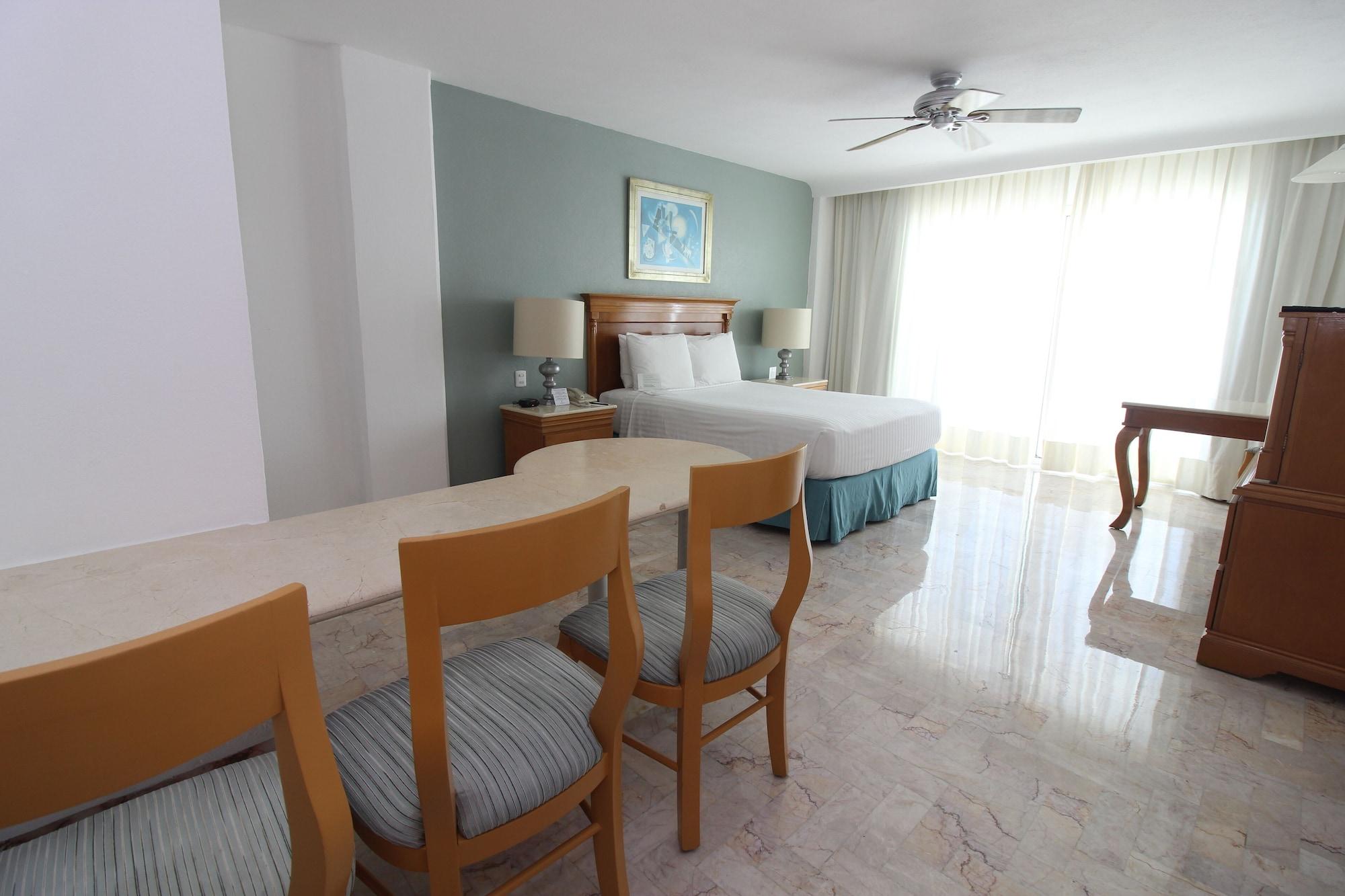 فندق إمبوريو أكابولكو المظهر الخارجي الصورة A typical room at the hotel